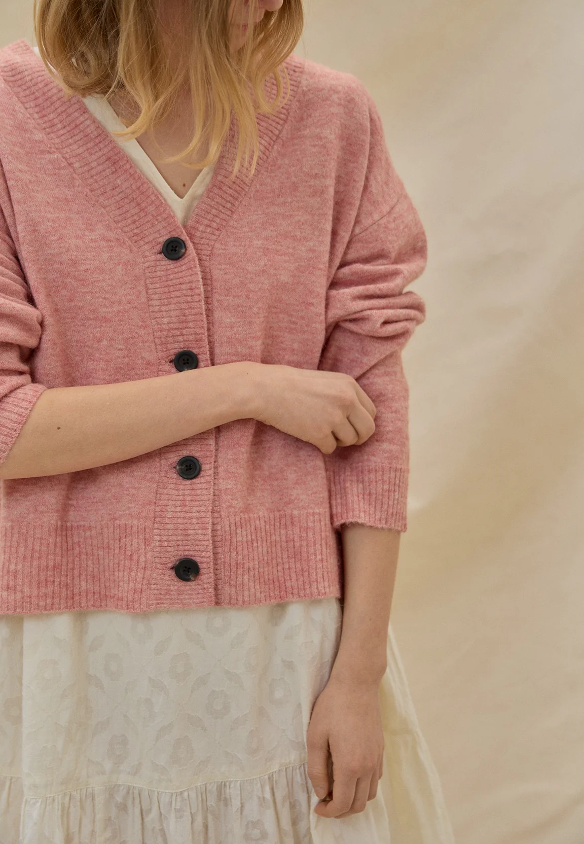 AlayaNN Cardigan - Image 5