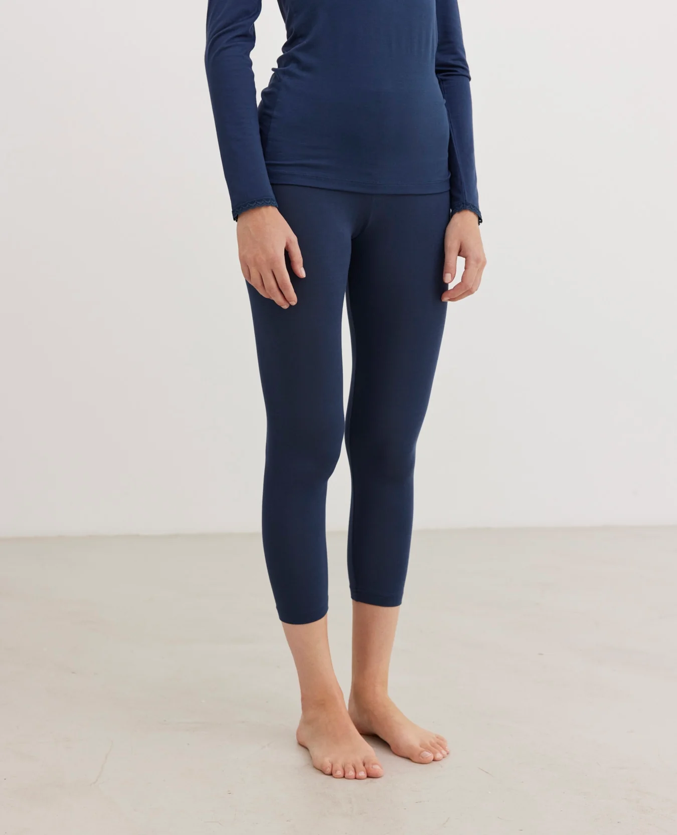 AlmaNN Leggings 3/4 Length - Image 3