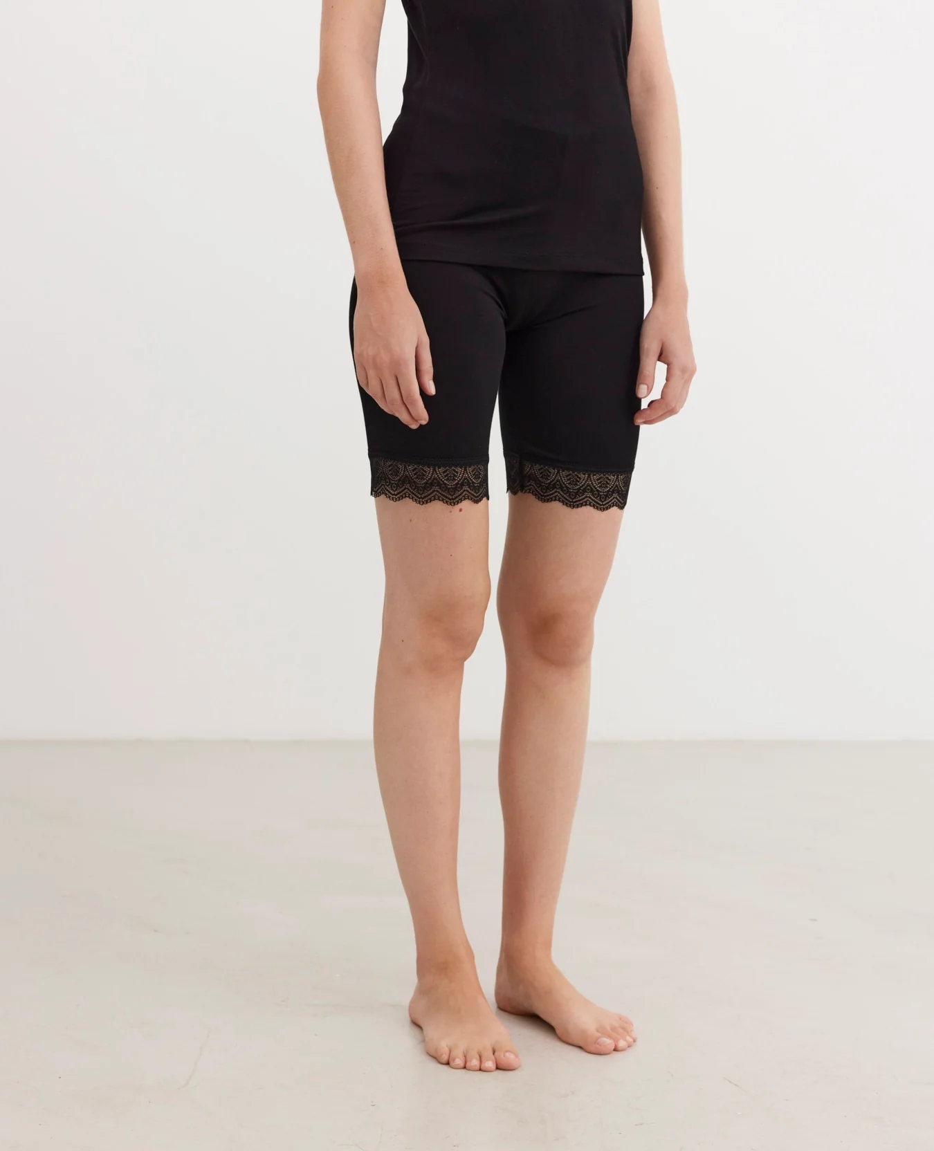 AlmaNN Leggings Short Lace - Image 5