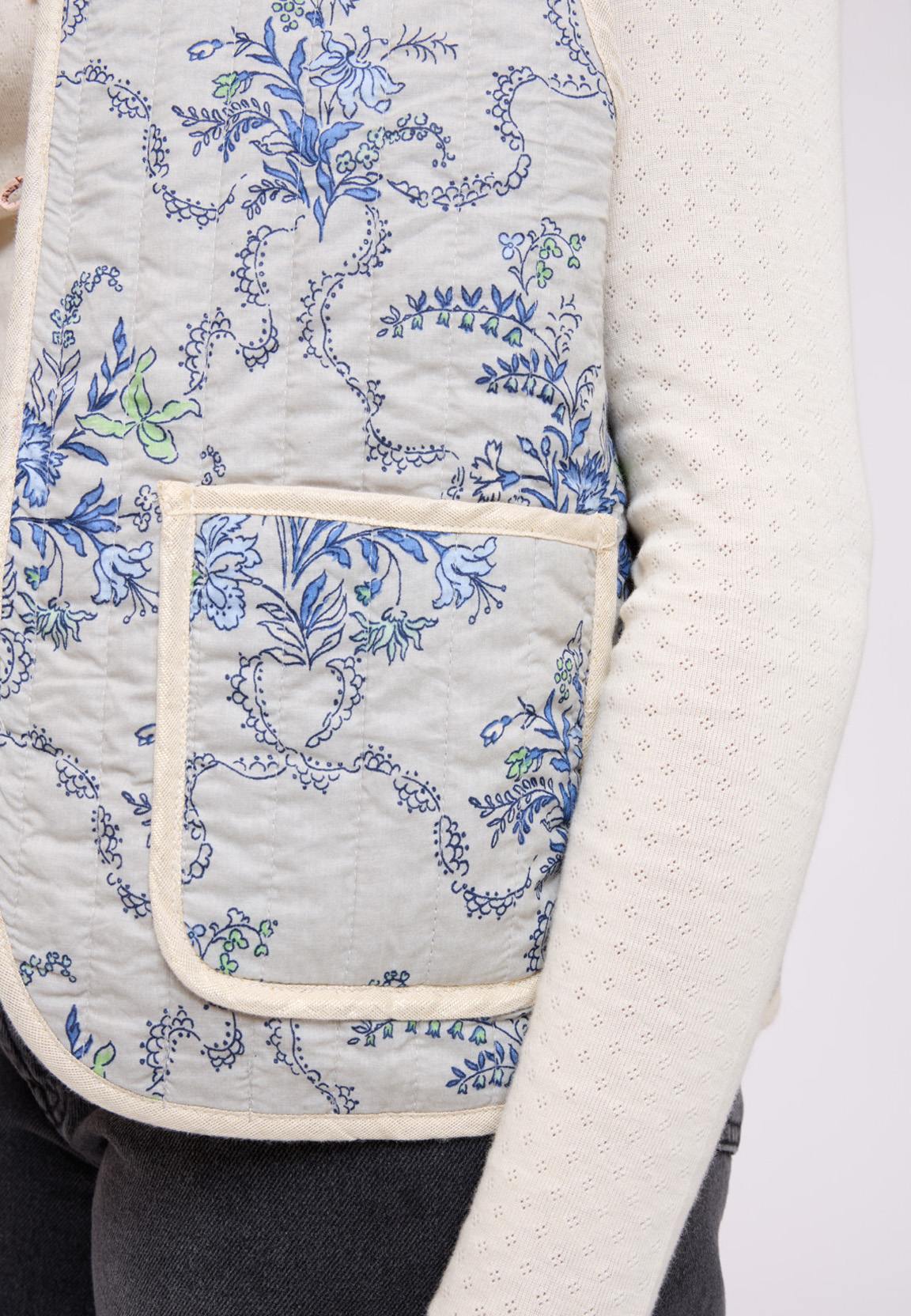 LiviaNN Waistcoat (Woven) - Image 3