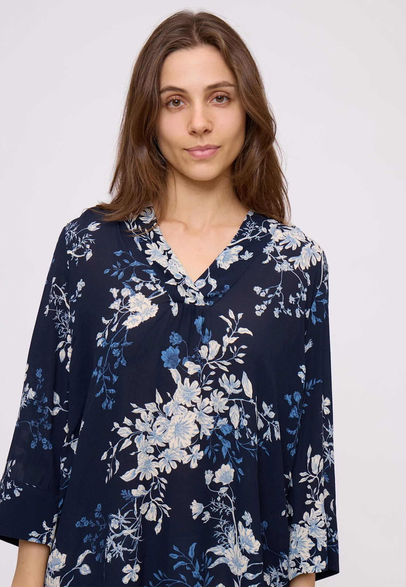 PhilippaNN Dress Short - Image 3