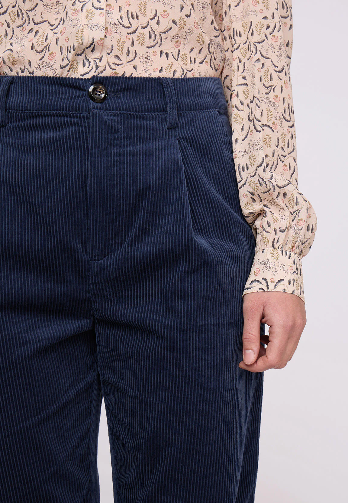 TrineNN Trousers - Image 3